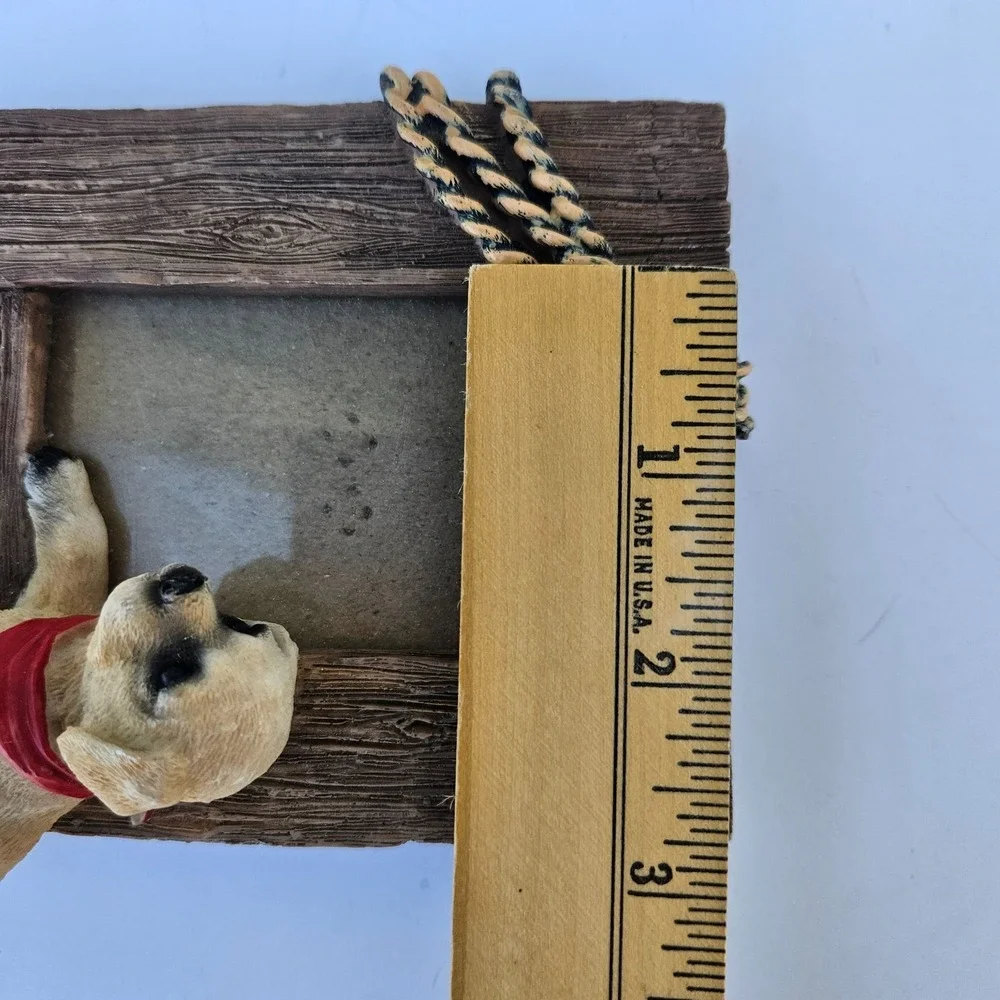Dog Picture Frame Resin Puppy Rustic‎ Wood Look Photo Frame Red Bandana Decor